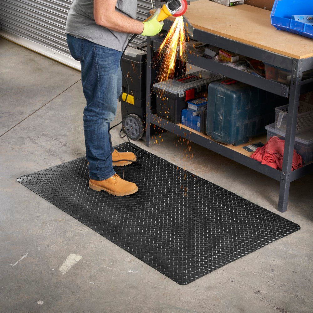 Custom Heavy Duty Diamond-Plate Sponge Mats # 7/8, Black, 4' x ...